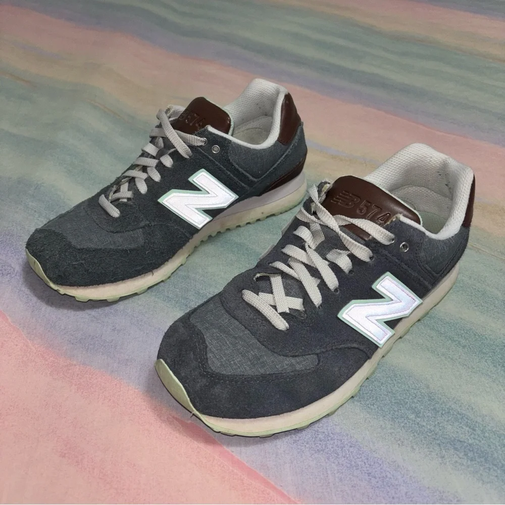 New Balance 574 Cruisin Blue Running Shoes size 8.5